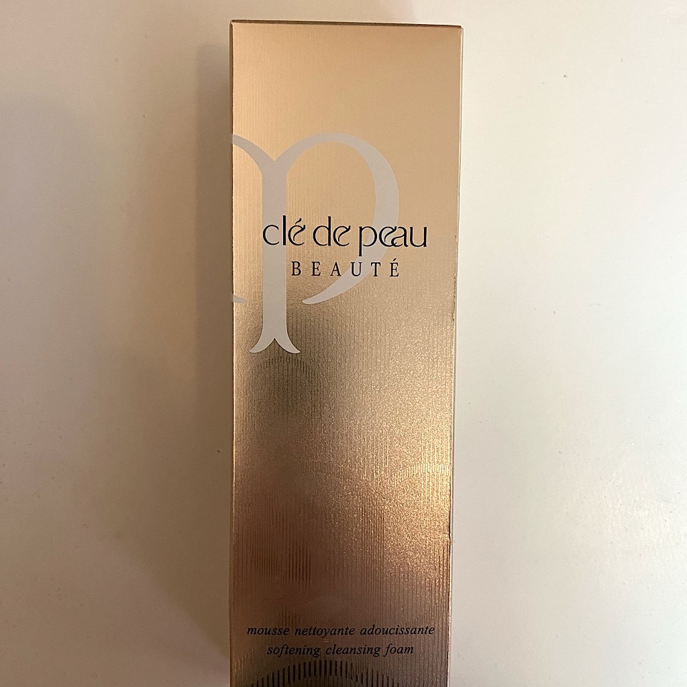 New unused Cle de Peau Cleansing Foam